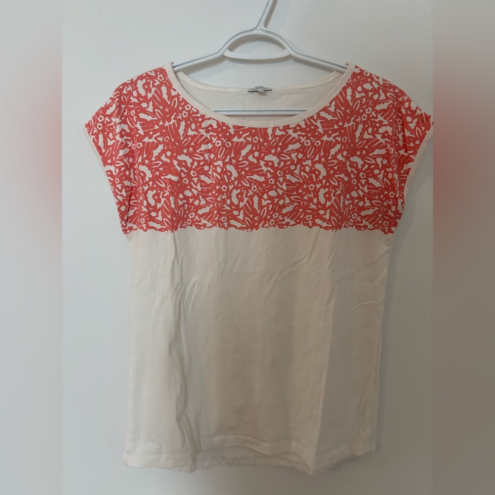 Vintage Danish Brand Jackpot White Short-Sleeve Tee with Coral Pattern